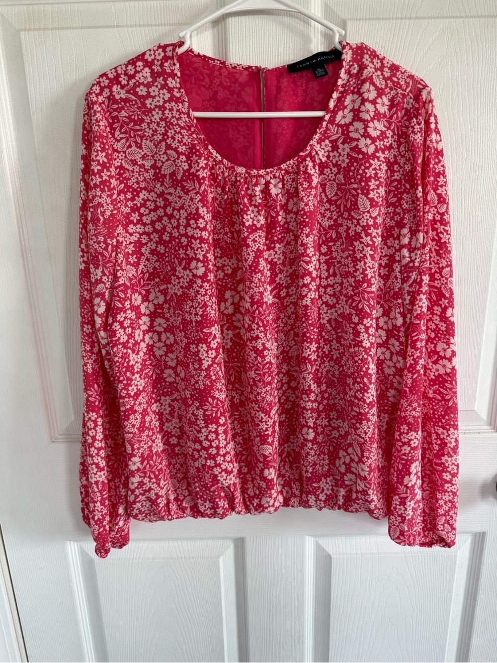 Tommy Hilfiger XL Pink Floral Blouse Long Sleeve Office Teacher Business Casual